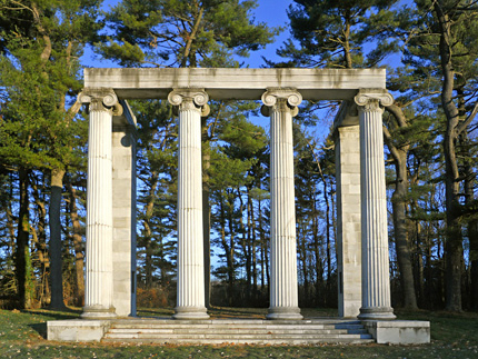 colonnade - Princeton Battlefield Memorial